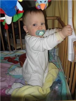 So ein Mobile ist gut um sich festzuhalten. IMG_2863.jpg