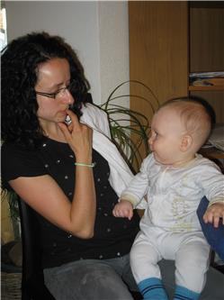 Hmmm, was macht denn ein fremder Mann bei mir auf den Beinen? IMG_2876.jpg