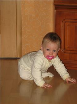 Krabbeln macht viel Spass! IMG_2979.jpg