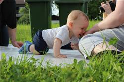 Jetzt will ich erst mal kuscheln. Los Mama, mach mal! IMG_1527.jpg