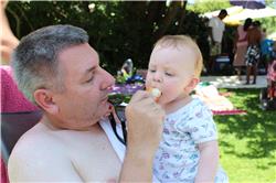 Brot, das ist ja interessant. Wo kriegt man denn so was her? IMG_1731.jpg