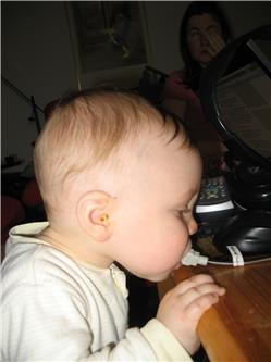 Hmmm ... USB, was war das gleich? Muss man wohl mit pusten antreiben. Neee, klappt nicht. IMG_3104.jpg