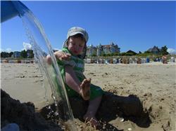 Aber Opi bringt ja schon Wasser. RIMG0030.jpg