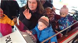 Aber Mama ist doch schon viel zu alt für das Polizeiauto DSC_4215.jpg