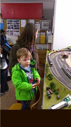 Guckt mal, die schönen Züge! IMAG0095.jpg